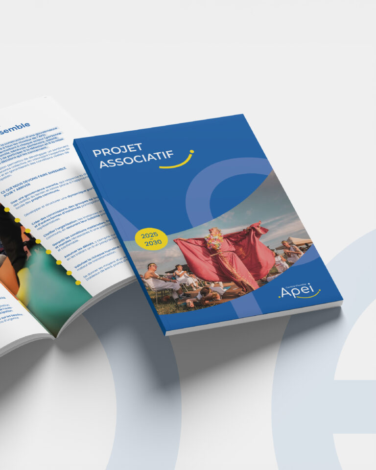 Photo de la couverture du livret associatif fermé en bleu sur fond blanc